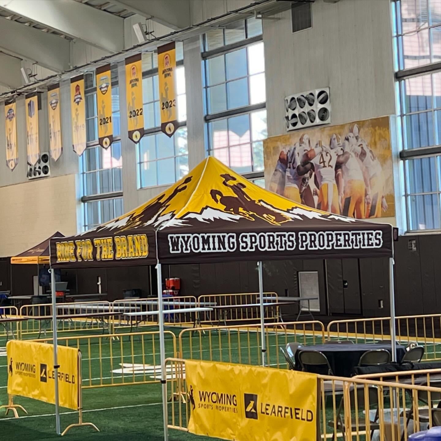 Custom Canopy Replacement Top made from durable, UV-resistant polyester fabric, featuring full-color printing for logos and graphics. Ideal for replacing worn-out canopy covers, providing weather-resistant protection and a professional look for outdoor events, trade shows, and markets.